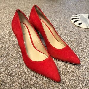 Vince Camuto red heel
